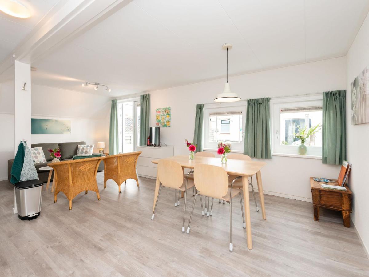 Quaint Apartment In Schoorl Near Tennis Court Exterior foto